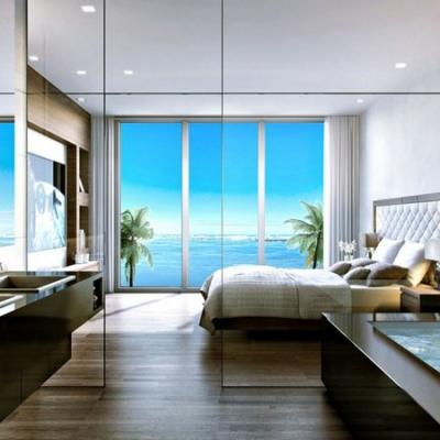 Gran Paraiso master bedroom with bath