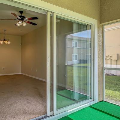 Screened balcony 