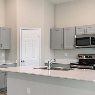 Kitchen island with quartz countertops