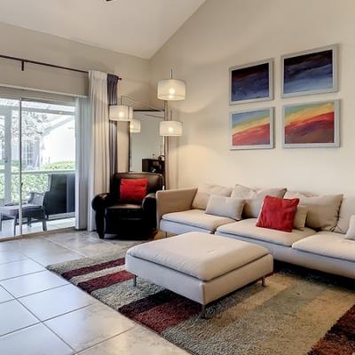 Living room with vaulted ceilings 