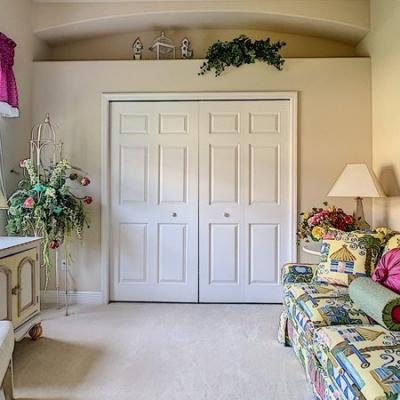 Clearwater house guest bedroom