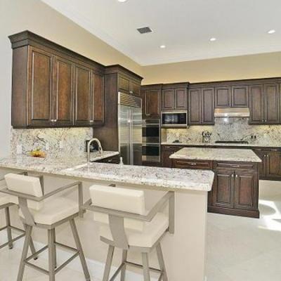 Marble floors, kitchen island